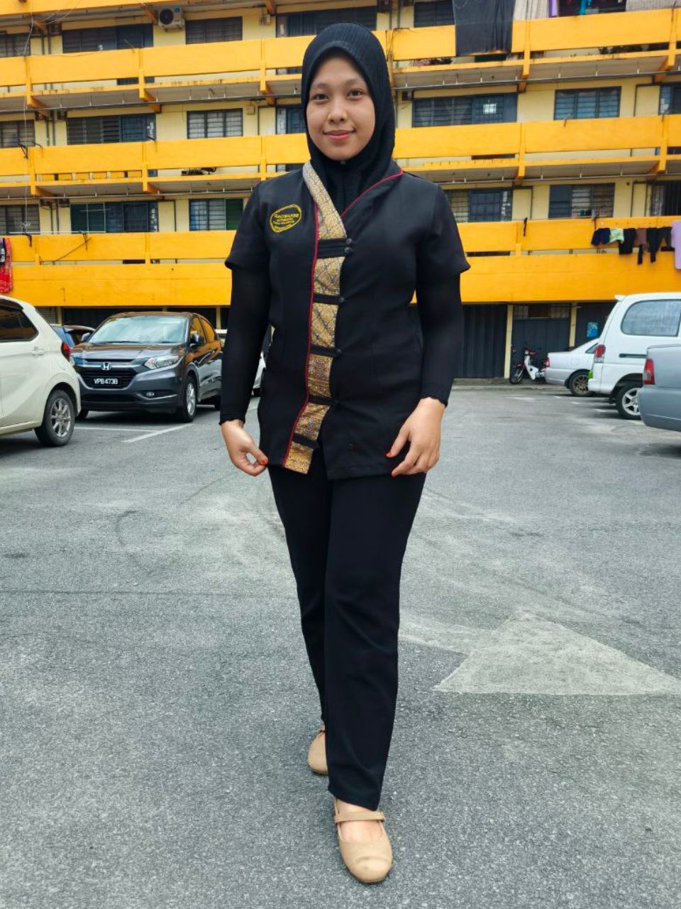Rosaine Rostam – Thai Massage Therapist in Training